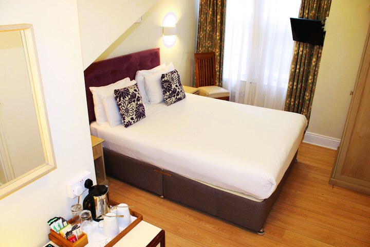 Room 19 of 70