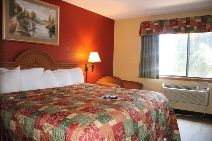 Room 7 of 62