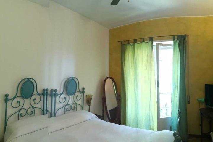 Room 22 of 39
