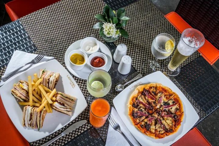 Dining Photos