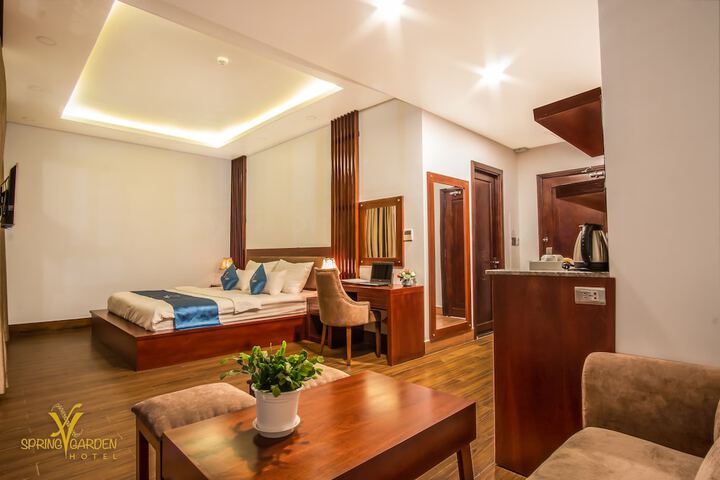 Room 5 of 30