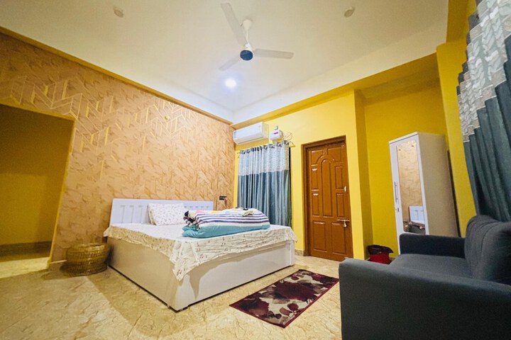 Room 5 of 19
