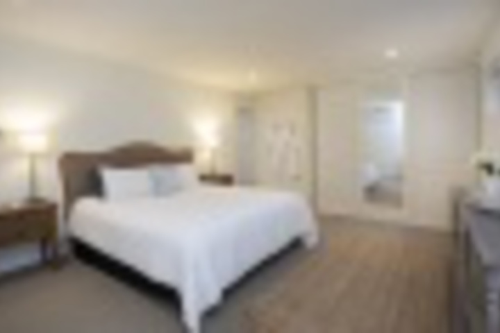 Room 16 of 228