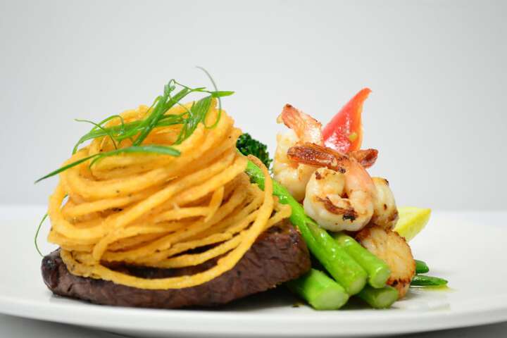 Dining 48 of 63