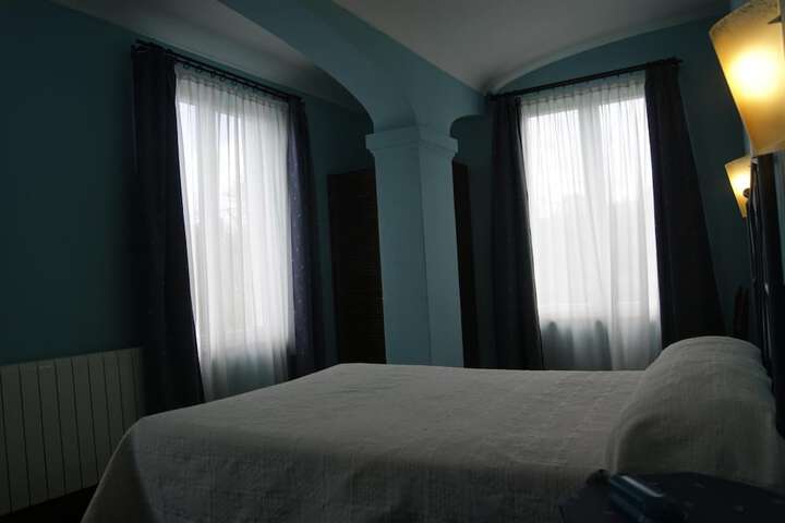 Room 21 of 57