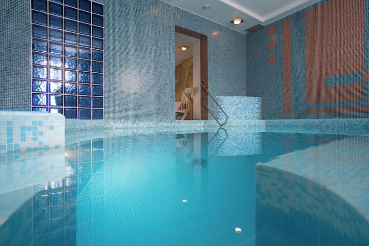 Pool 53 of 80