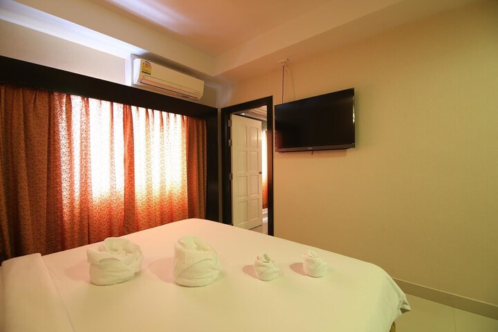 Room 7 of 25