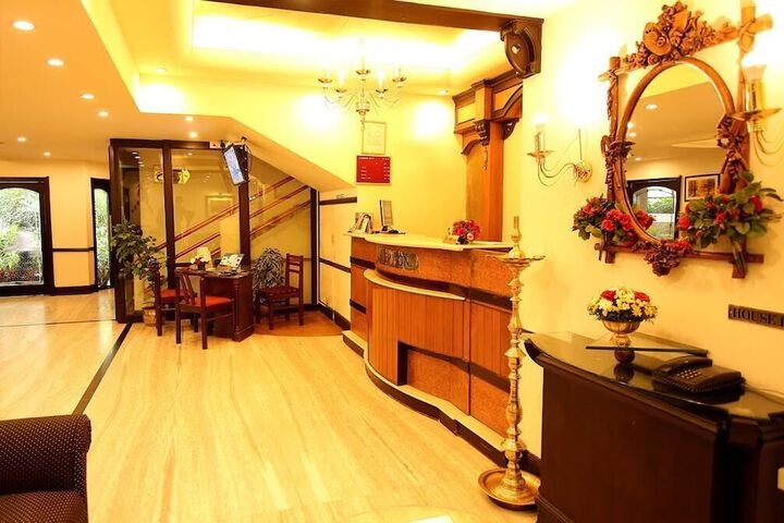 Entrance & Lobby