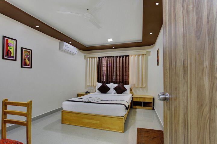 Room 13 of 29