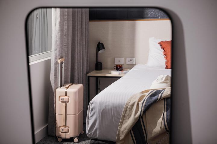 Room 7 of 35