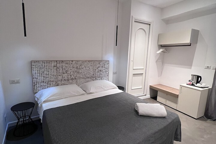Room 17 of 78