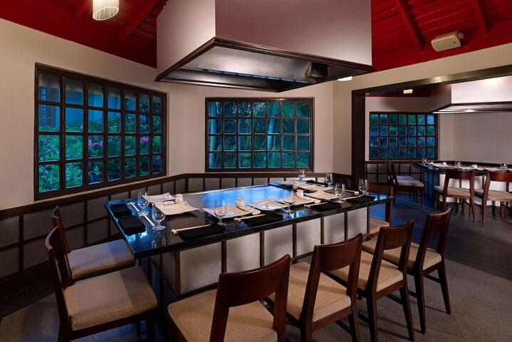 Dining 95 of 125