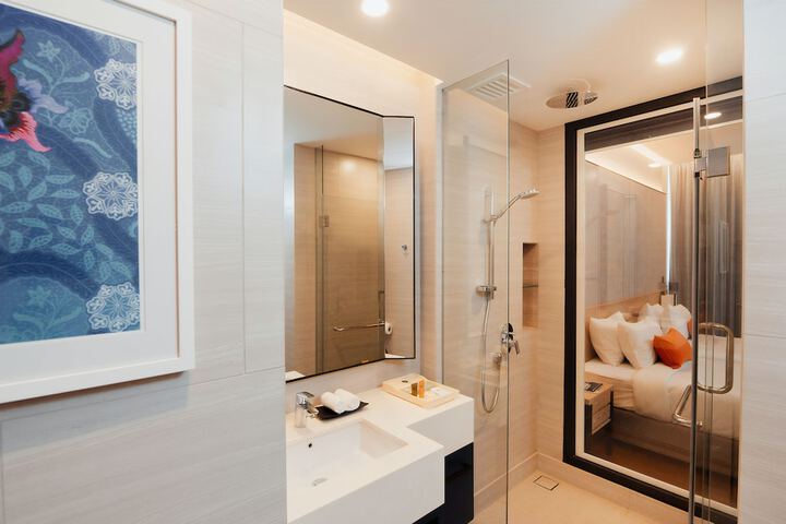Room 34 of 58