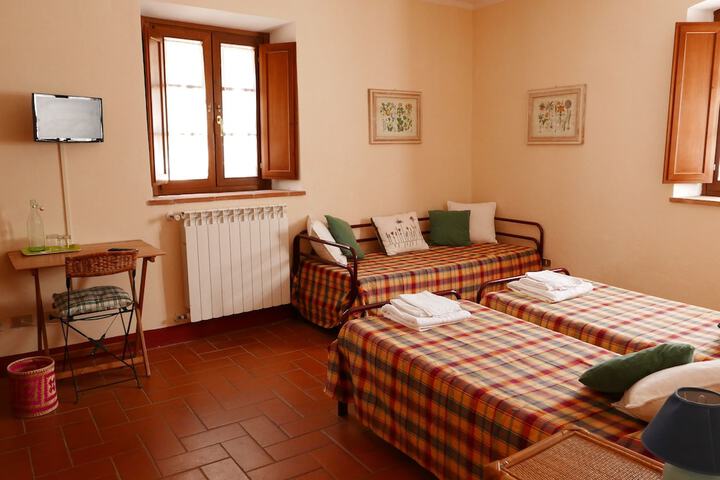 Room 6 of 88