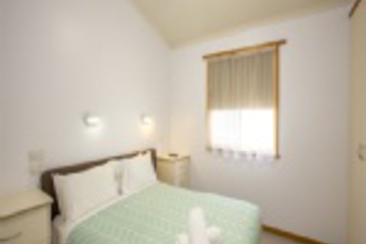 Room 469 of 876