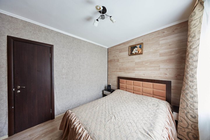 Room 18 of 25