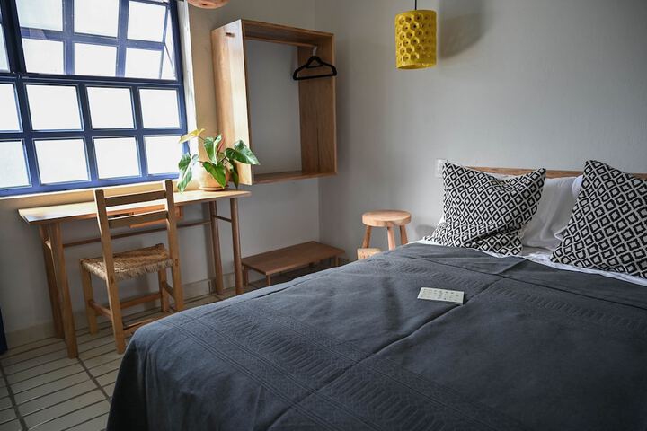 Room 25 of 48
