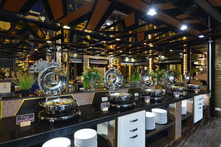 Breakfast area