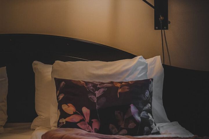Room 46 of 86