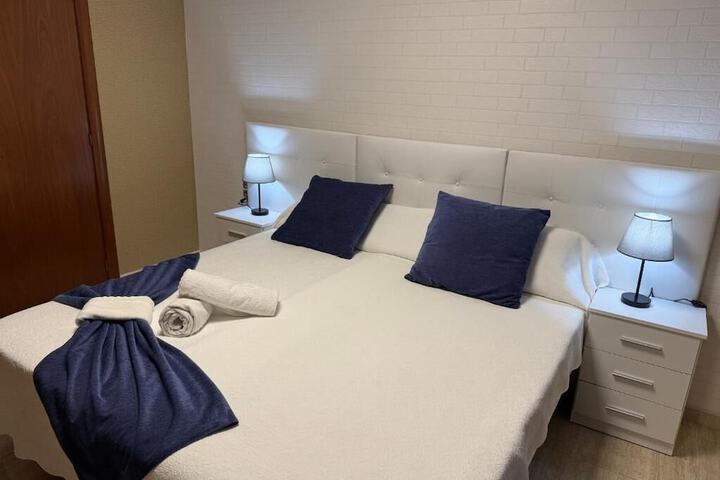 Room 13 of 23