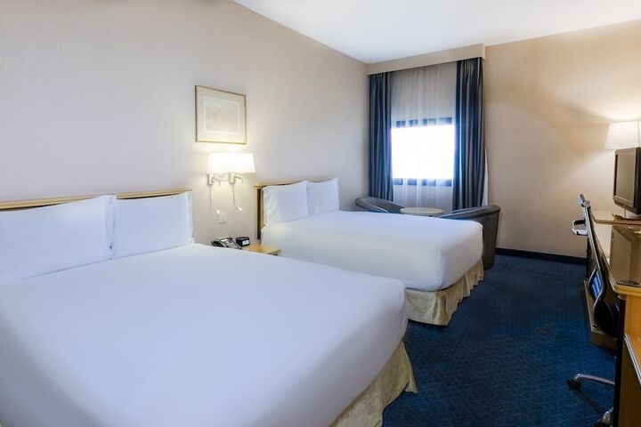 Room 28 of 109