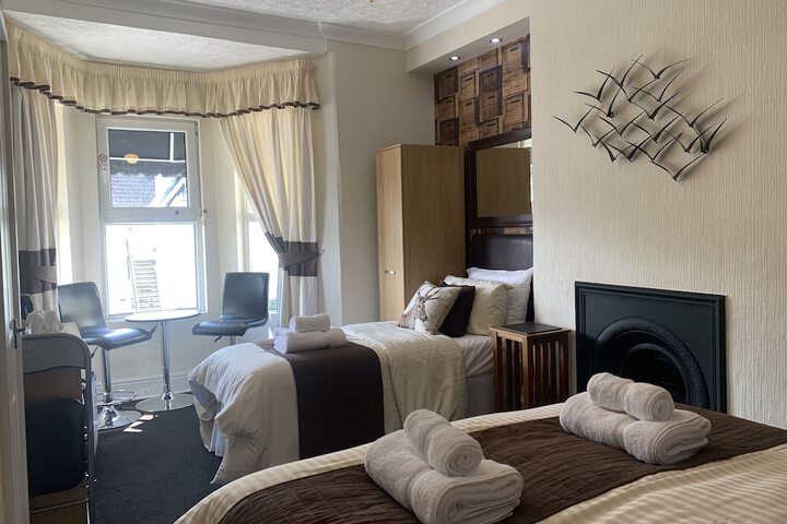 Room 30 of 65