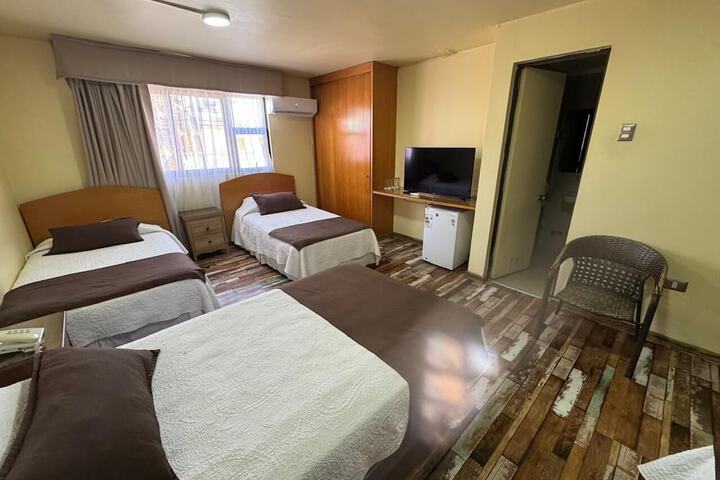 Room 13 of 42