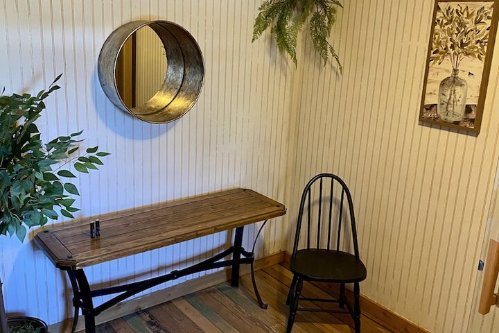 Room 13 of 201