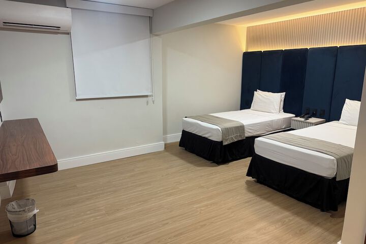 Room 45 of 130