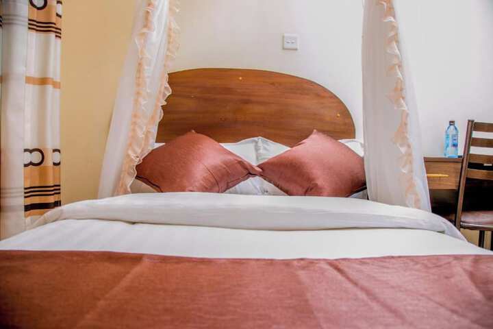 Room 20 of 53