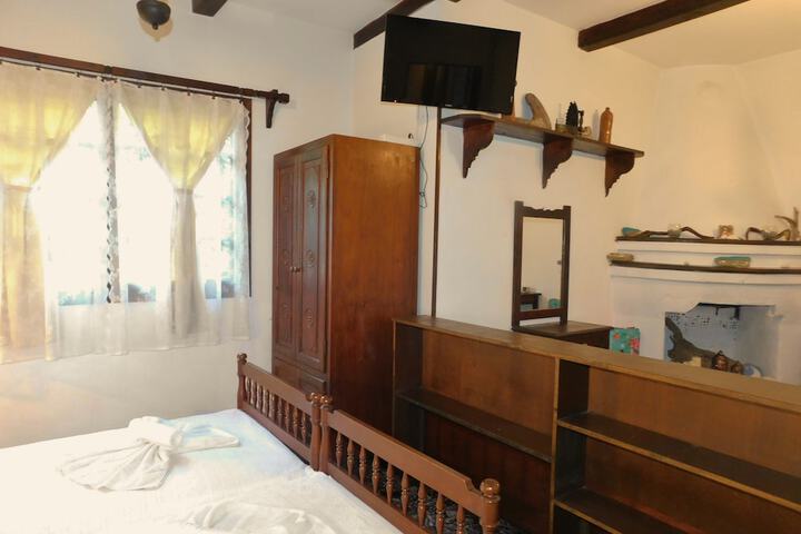 Room 90 of 93