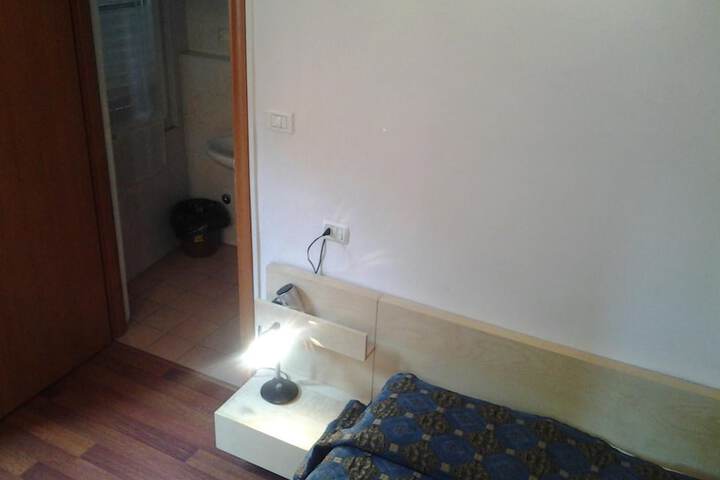 Room 31 of 60