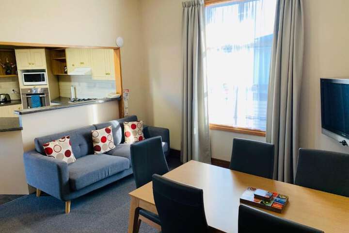 Room 60 of 82