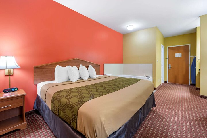 1 King Bed (16 of 22)