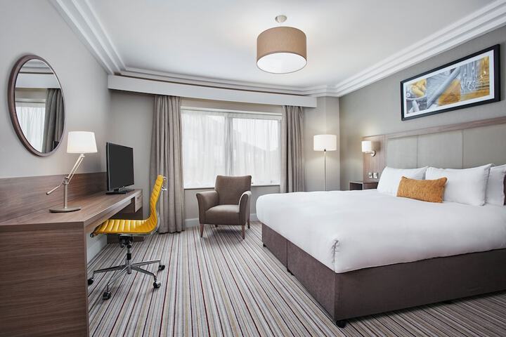 Room 16 of 62