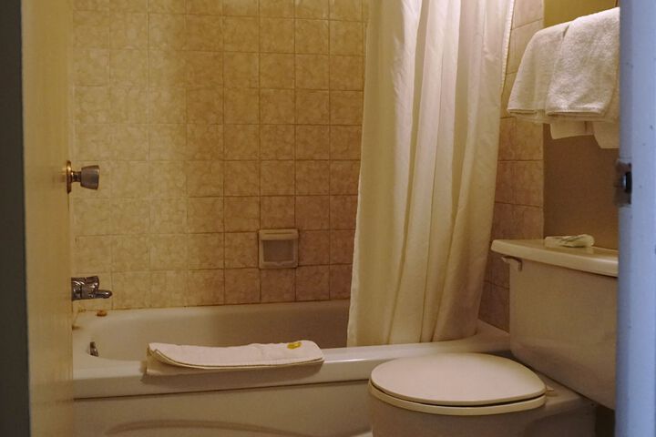 Room 22 of 54
