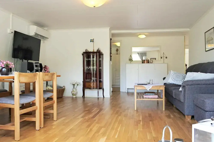 Room 4 of 14