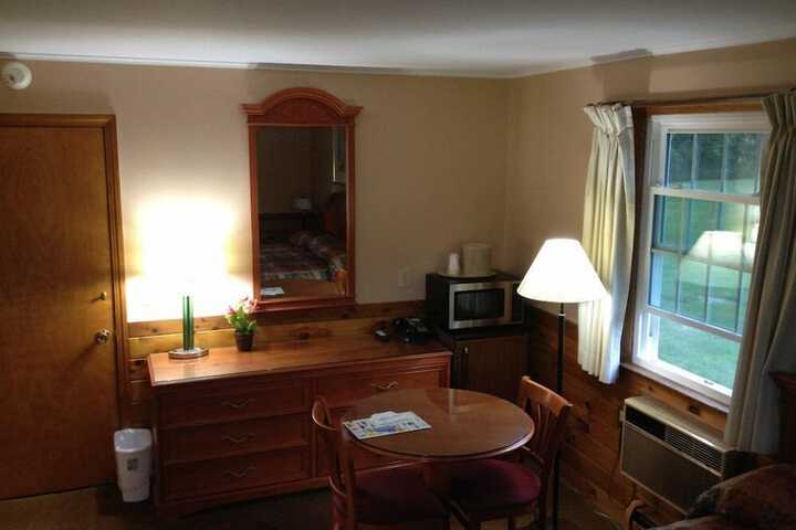 Room 11 of 17