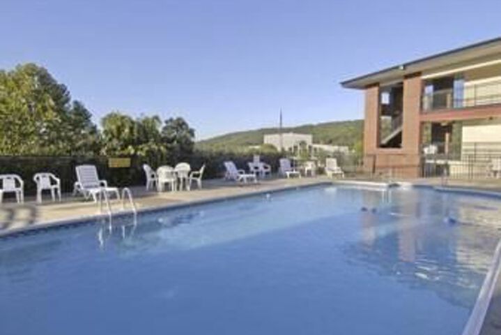 Pool 41 of 52