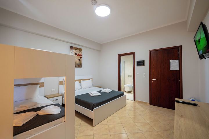 Room 90 of 245