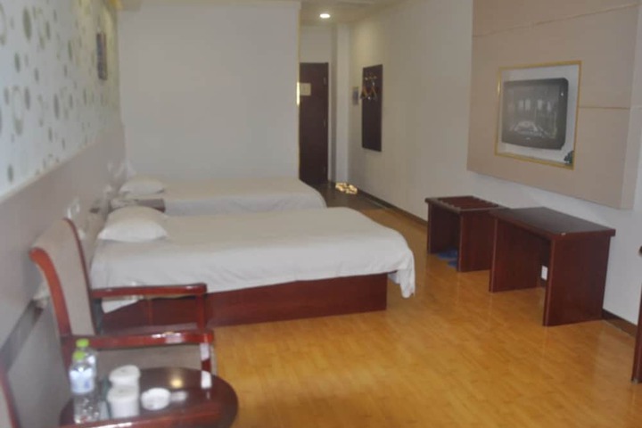 Room 14 of 31