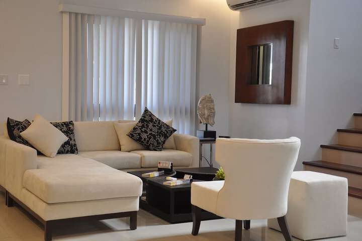 Room 30 of 53