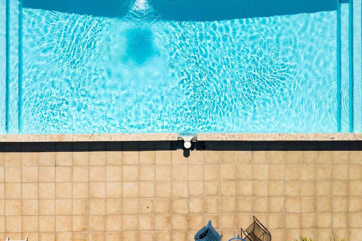 Pool 34 of 40