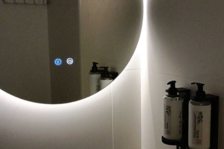 Room 14 of 17