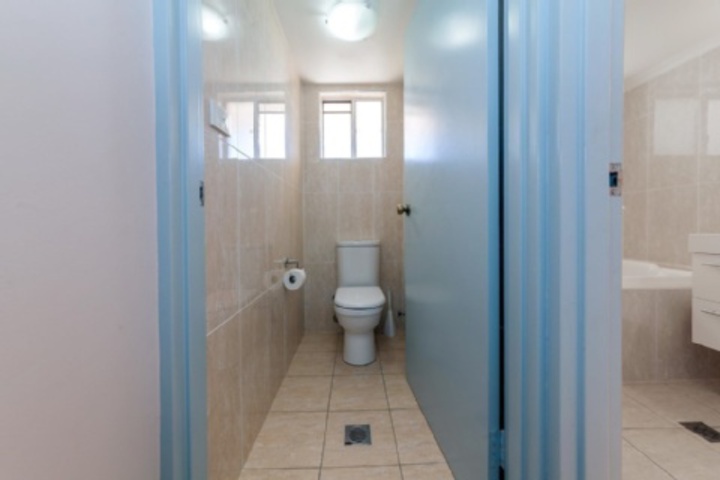 Room 168 of 216