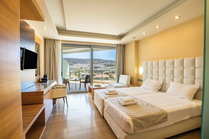 Room 75 of 171