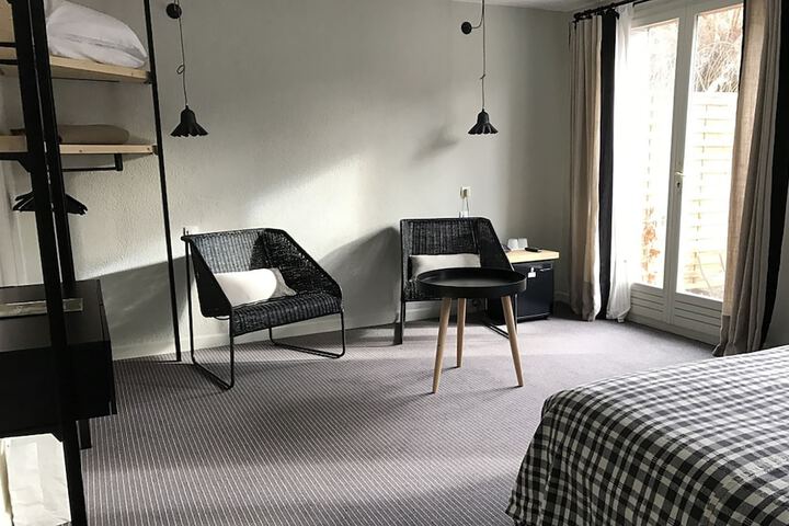 Room 40 of 94