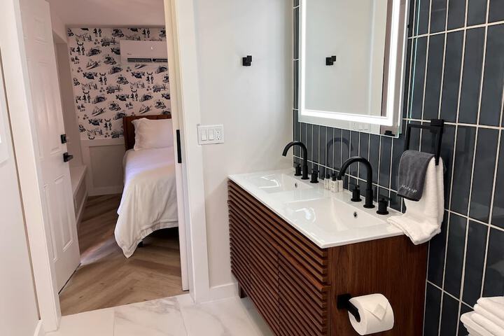 Room 21 of 29