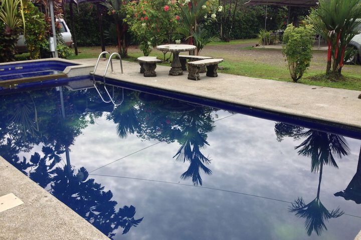 Hotel Pool