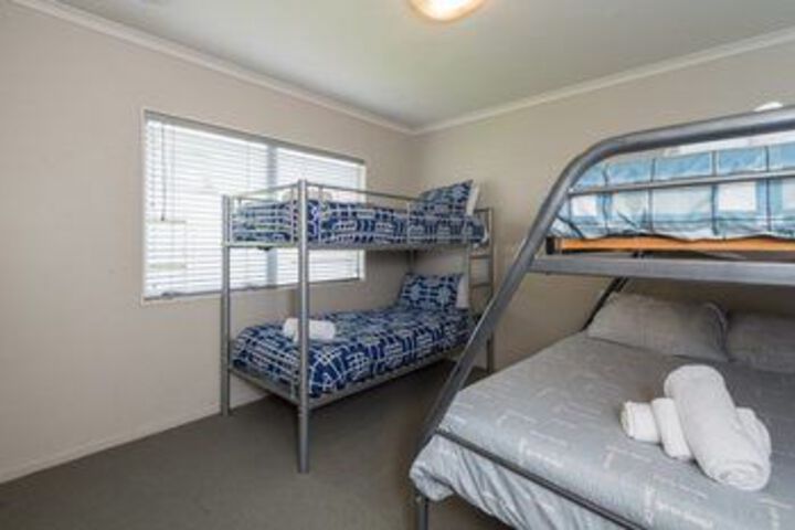 Room 68 of 222